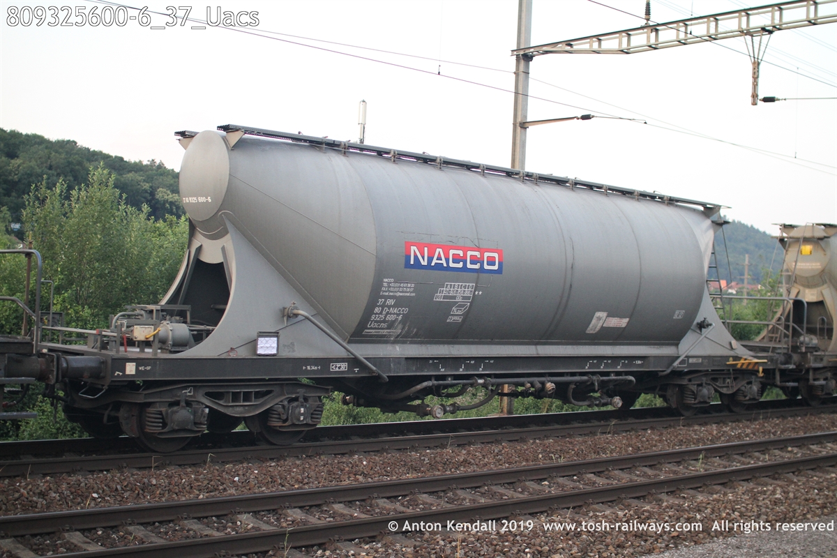 809325600-6_37_Uacs.JPG